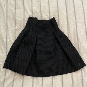 H&M pleated skirt